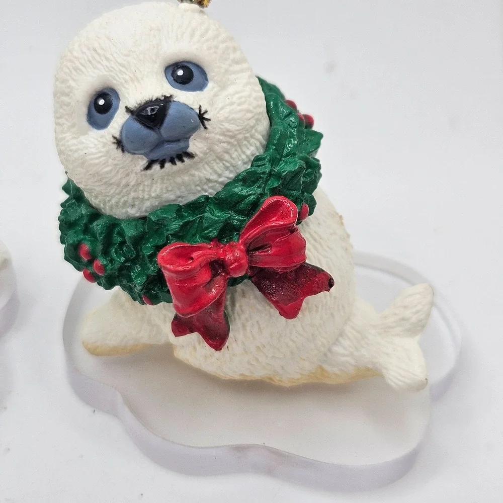 Vintage‎ Morehead Seal Christmas Ornaments Lot of 3 Wreath Bird Acrylic Base